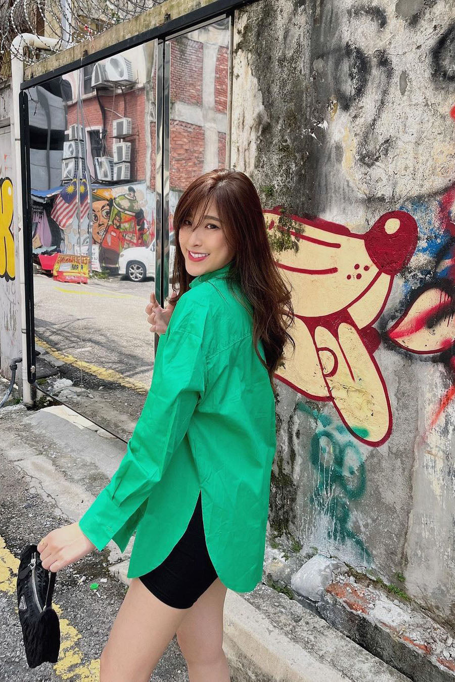 (BACKORDER) Capri Button Down Top in Green