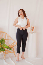 Dark Mind Cropped Jeggings in Black