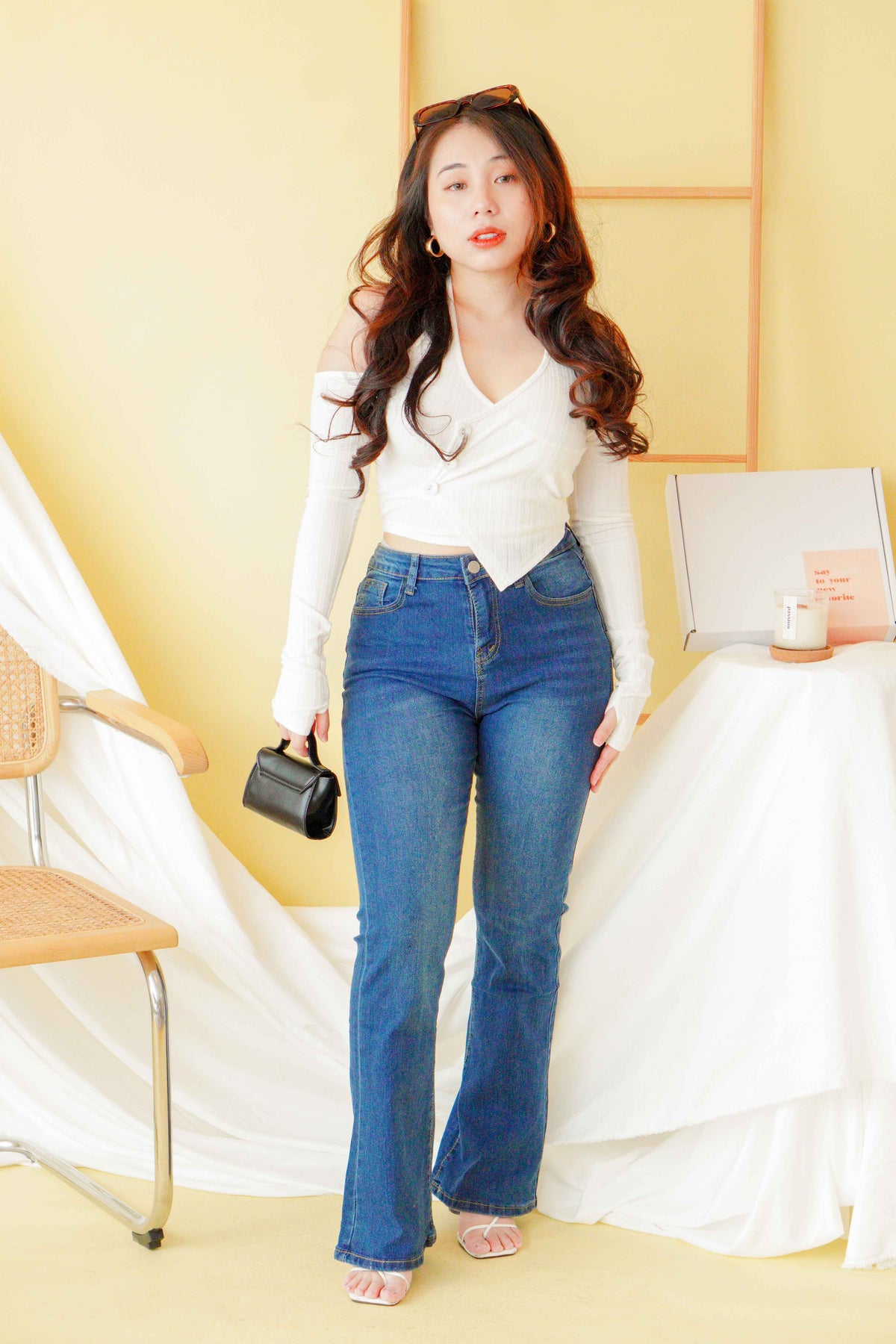 Shay Bell Bottom Jeans in Blue