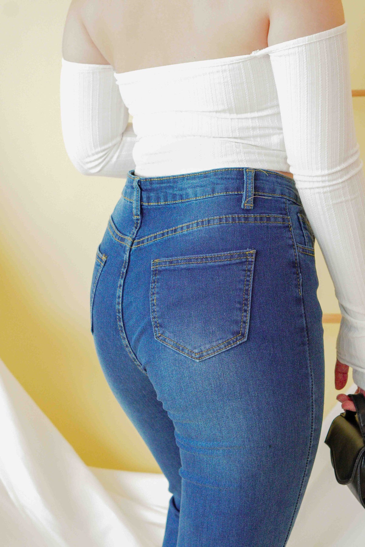Shay Bell Bottom Jeans in Blue