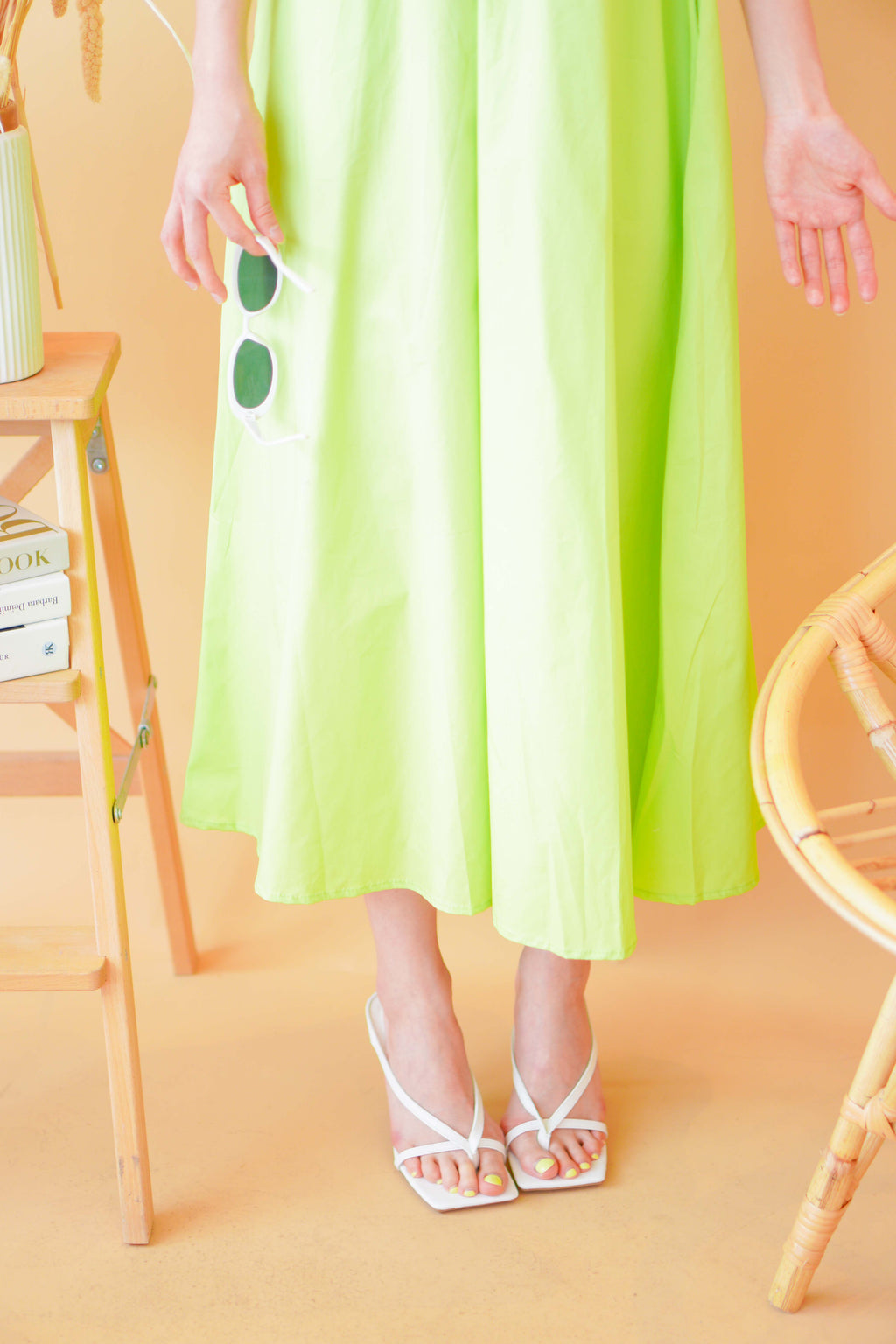 Miah Deep V Midi Dress in Green