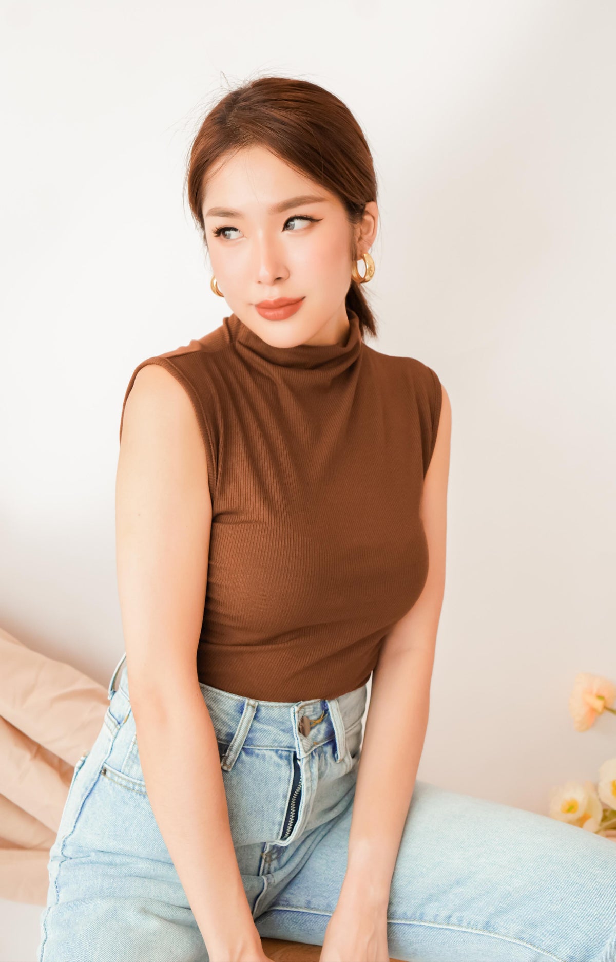 Liza High Neck Basic Top in Brown