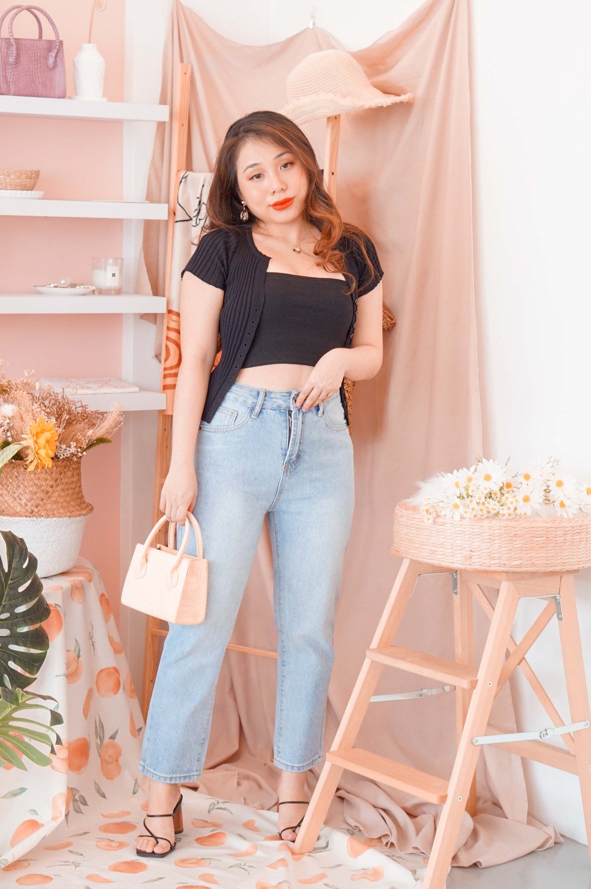 Sugar Rush Ribbed Crop Top in Black