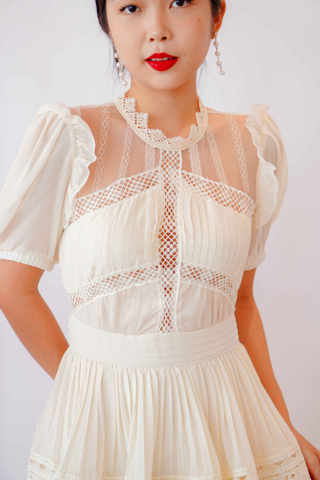 (PREMIUM) Lady Diane Layered Maxi Dress in Cream