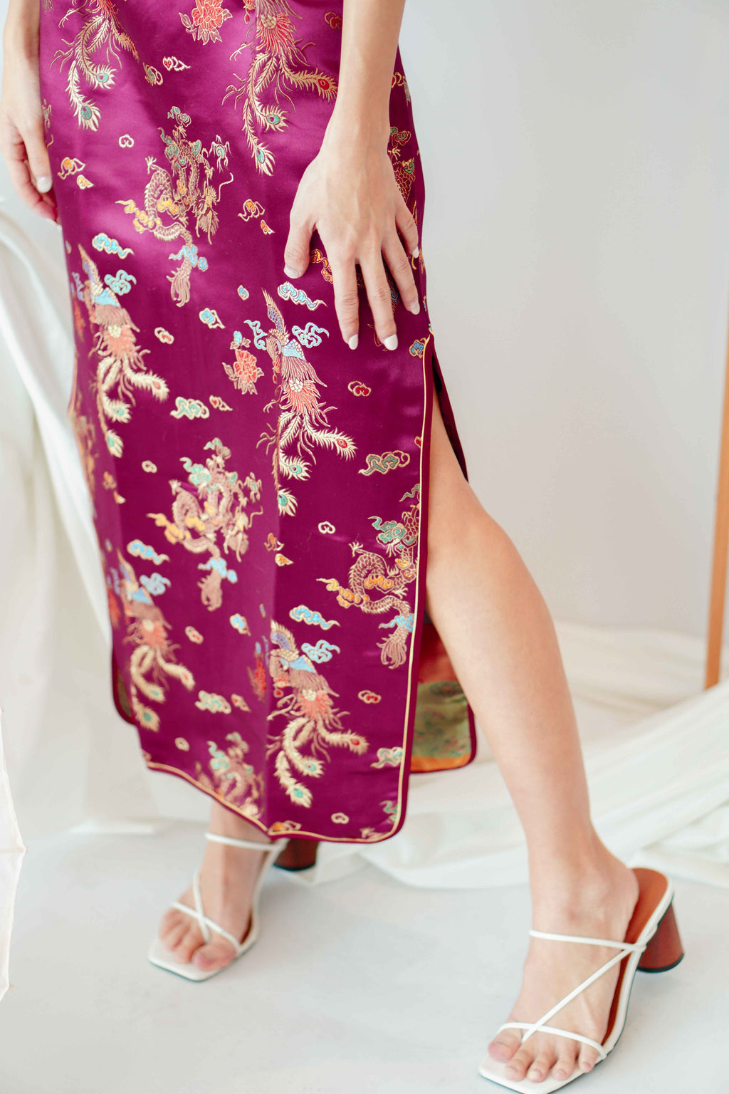 Foo Traditional Halter Cheongsam in Red