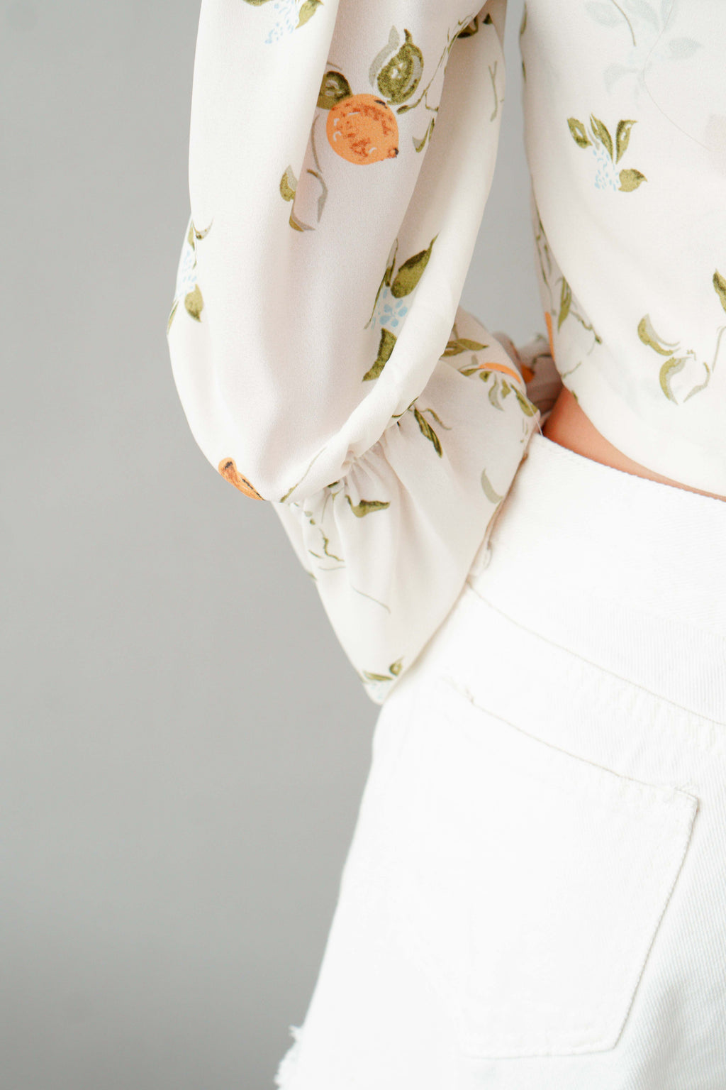 Lemon Dale Long Sleeve Floral Ruched Bust Top