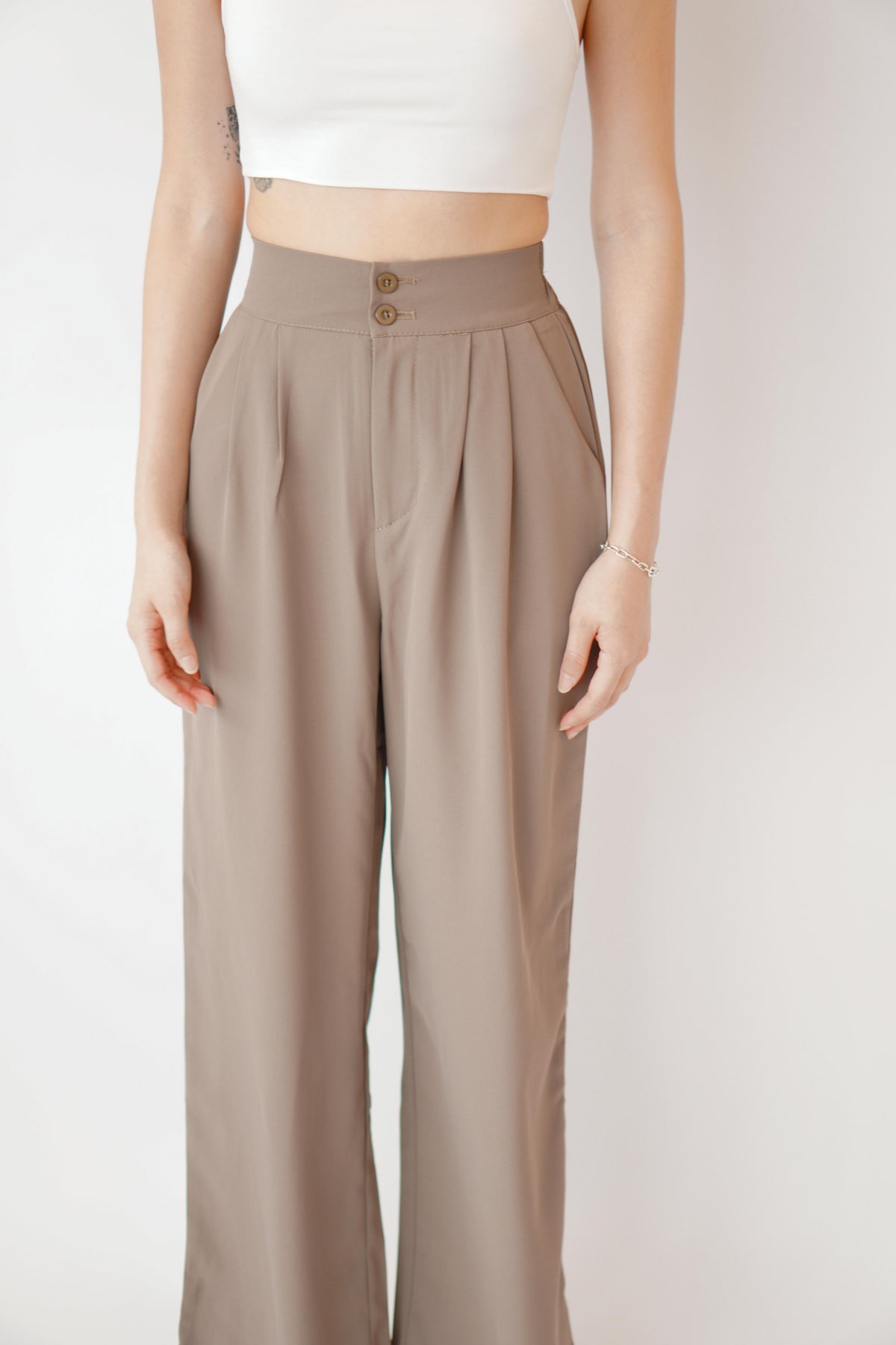 On Duty Pants in Brown