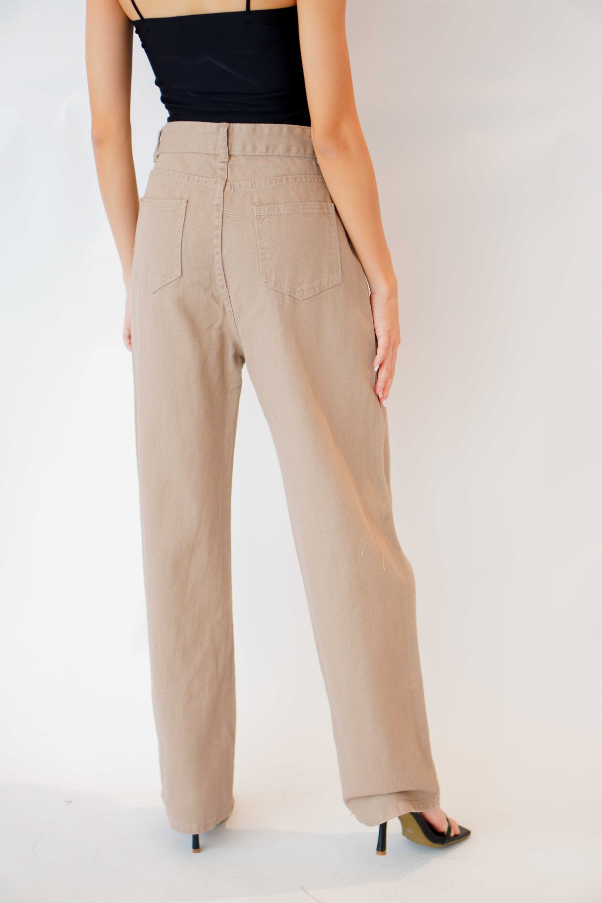 Rodeo Wide Legged Jeans in Khaki