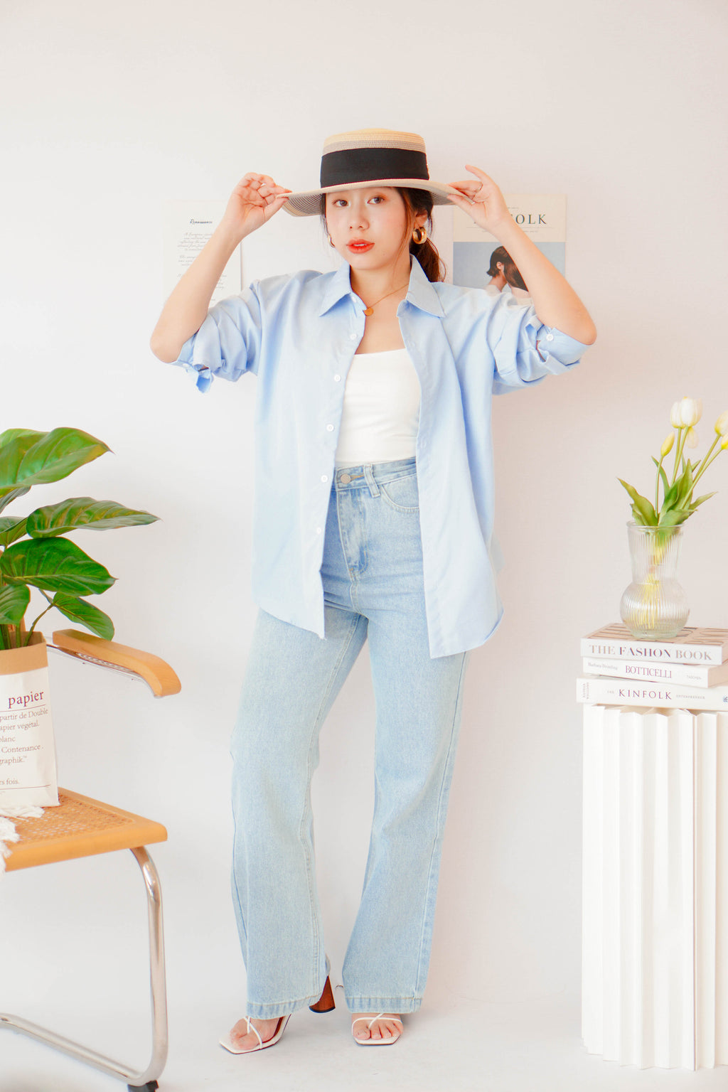 Mila High Waisted Jeans in Light Blue