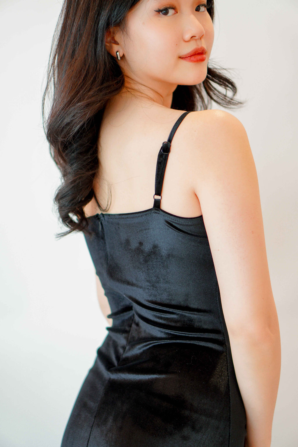 Taya Lace Velvet Midi Dress in Black