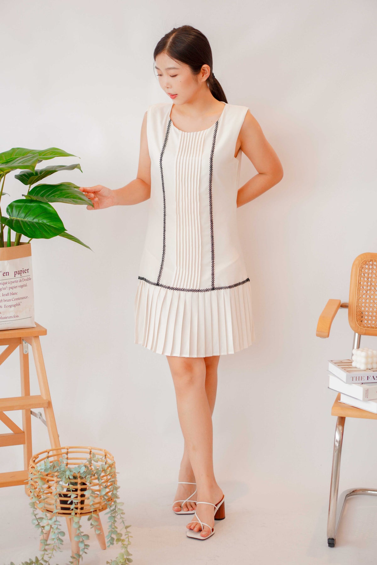 Simple Way Pleated Hem Dress in Beige