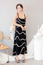 Melya Abstract Print Knit Dress in Black