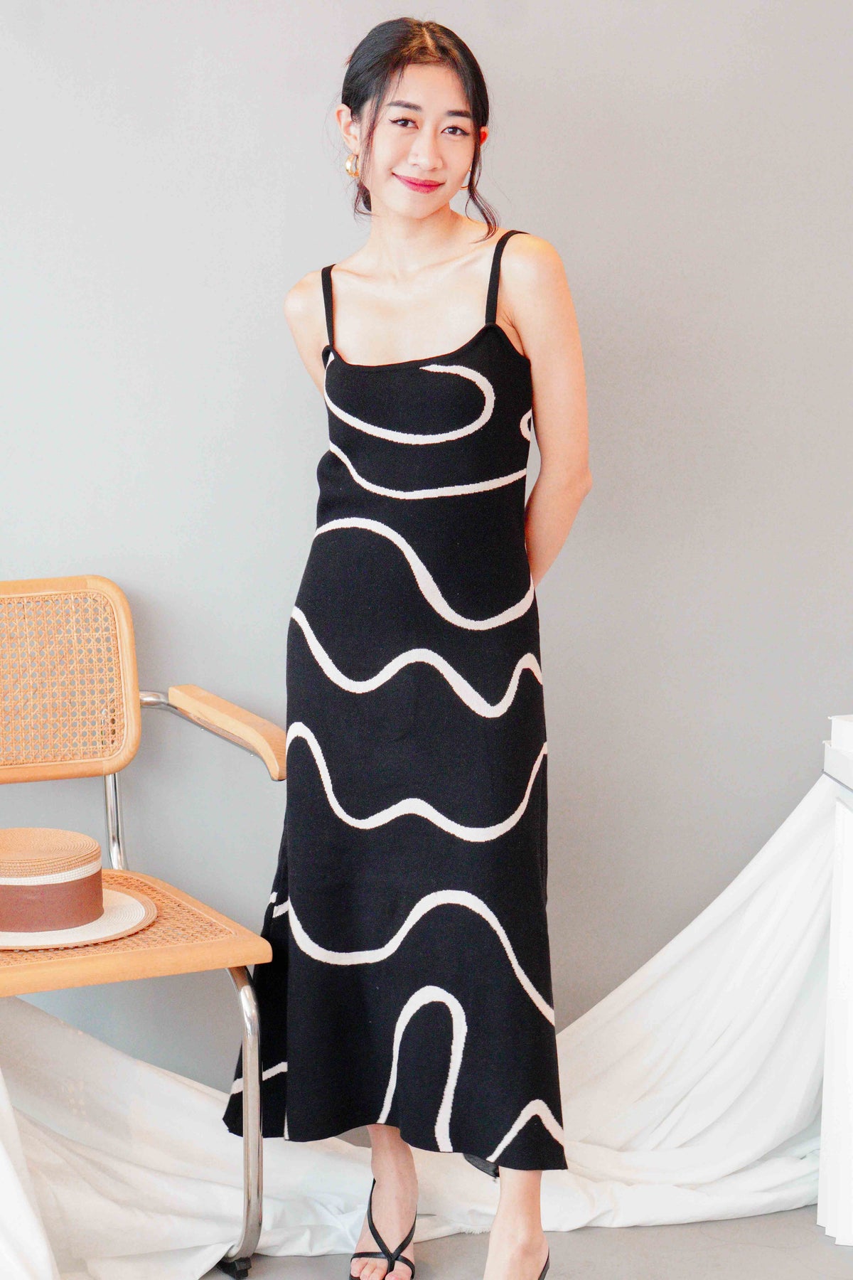 Melya Abstract Print Knit Dress in Black