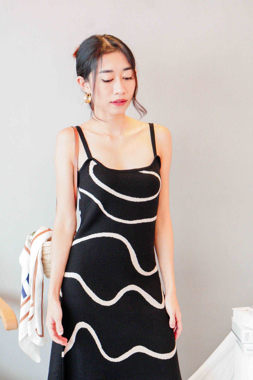 Melya Abstract Print Knit Dress in Black