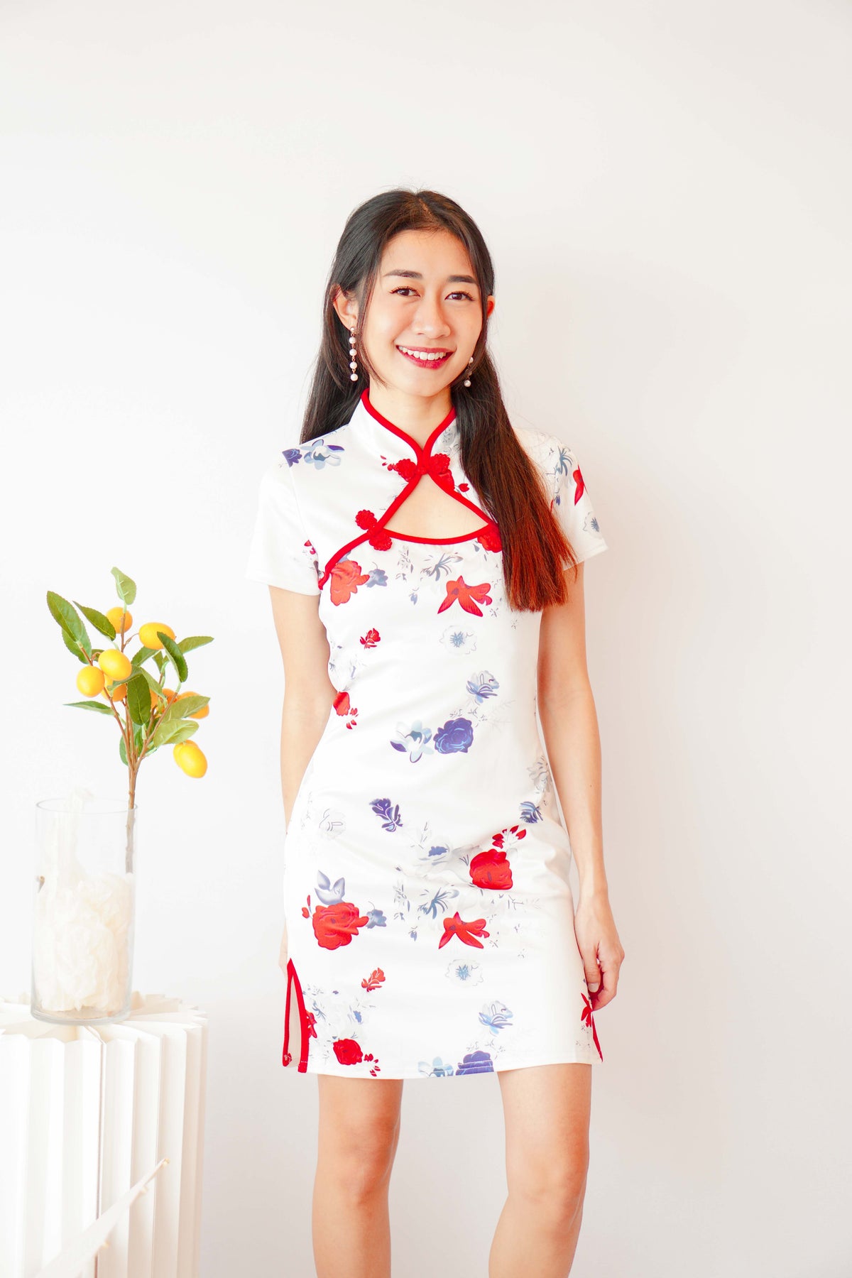 Li Short Floral Cheongsam in White with Red Lining