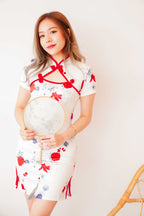 Li Short Floral Cheongsam in White with Red Lining