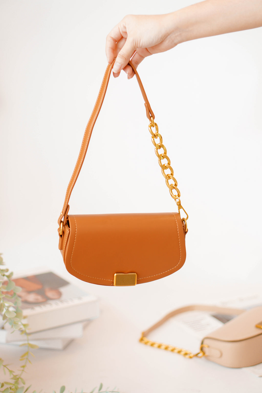 Quin 2-Way Saddle Bag in Brown