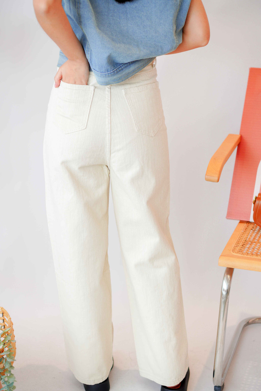 Noelle High Waisted Pants with Front Pockets in Cream
