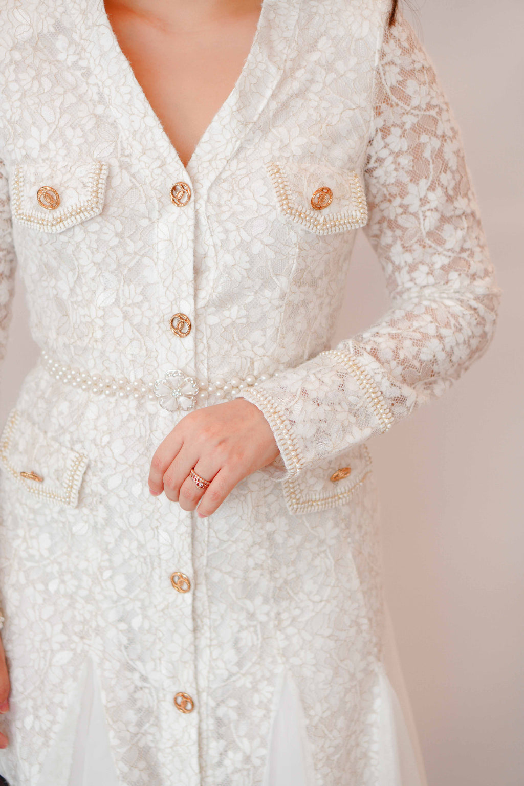 (Premium) Seora Long Sleeve Lace Dress in White
