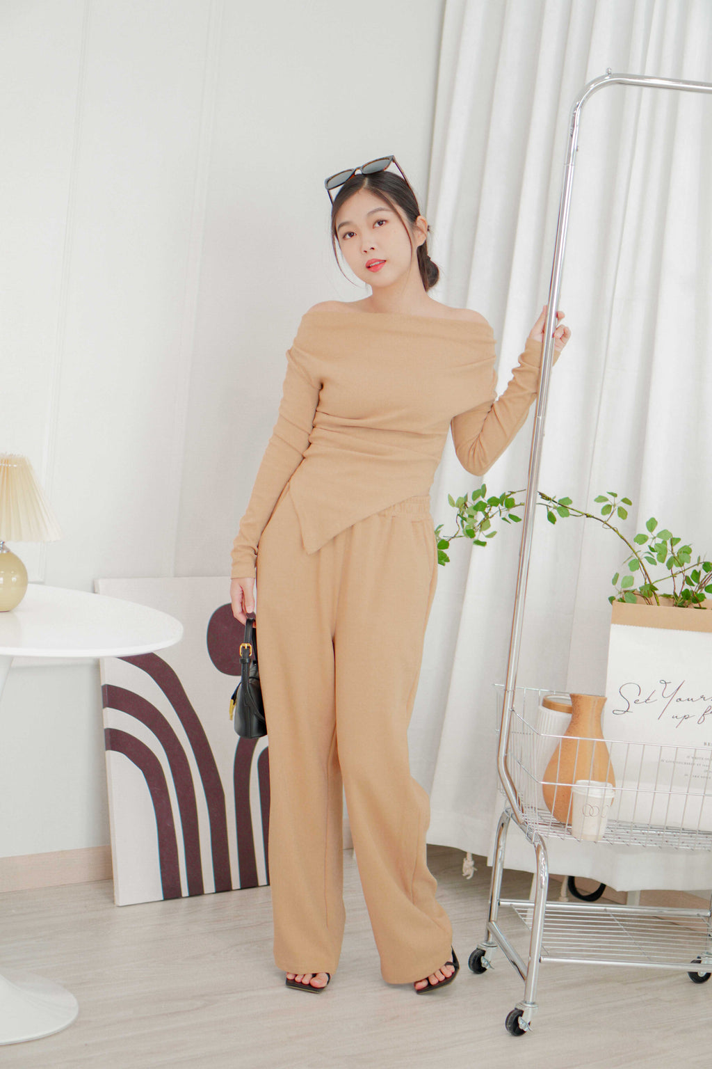 Coora Loose Sweatpants in Khaki