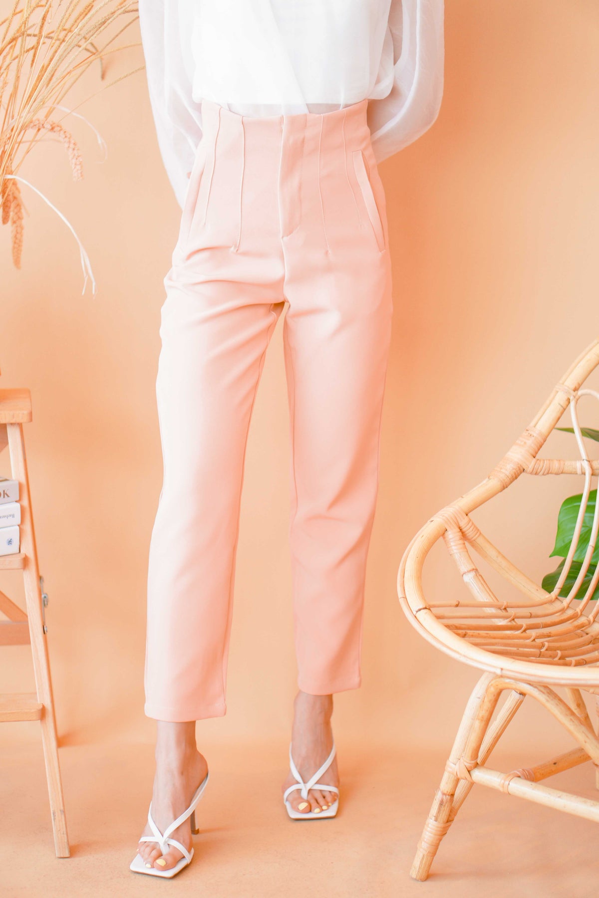 Delphine Pants in Peach