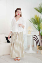 Minji Puffy Button Eyelet Lace Top in White