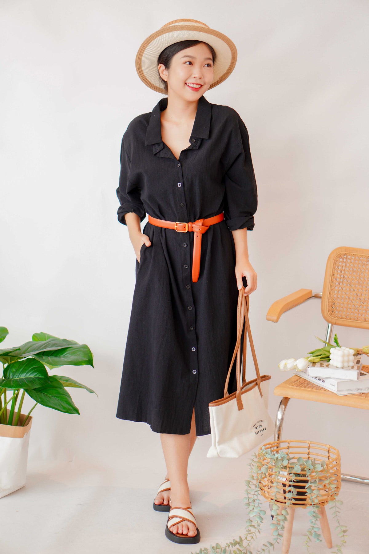 (BACKORDER) Anra Button Down Shirt Dress in Black
