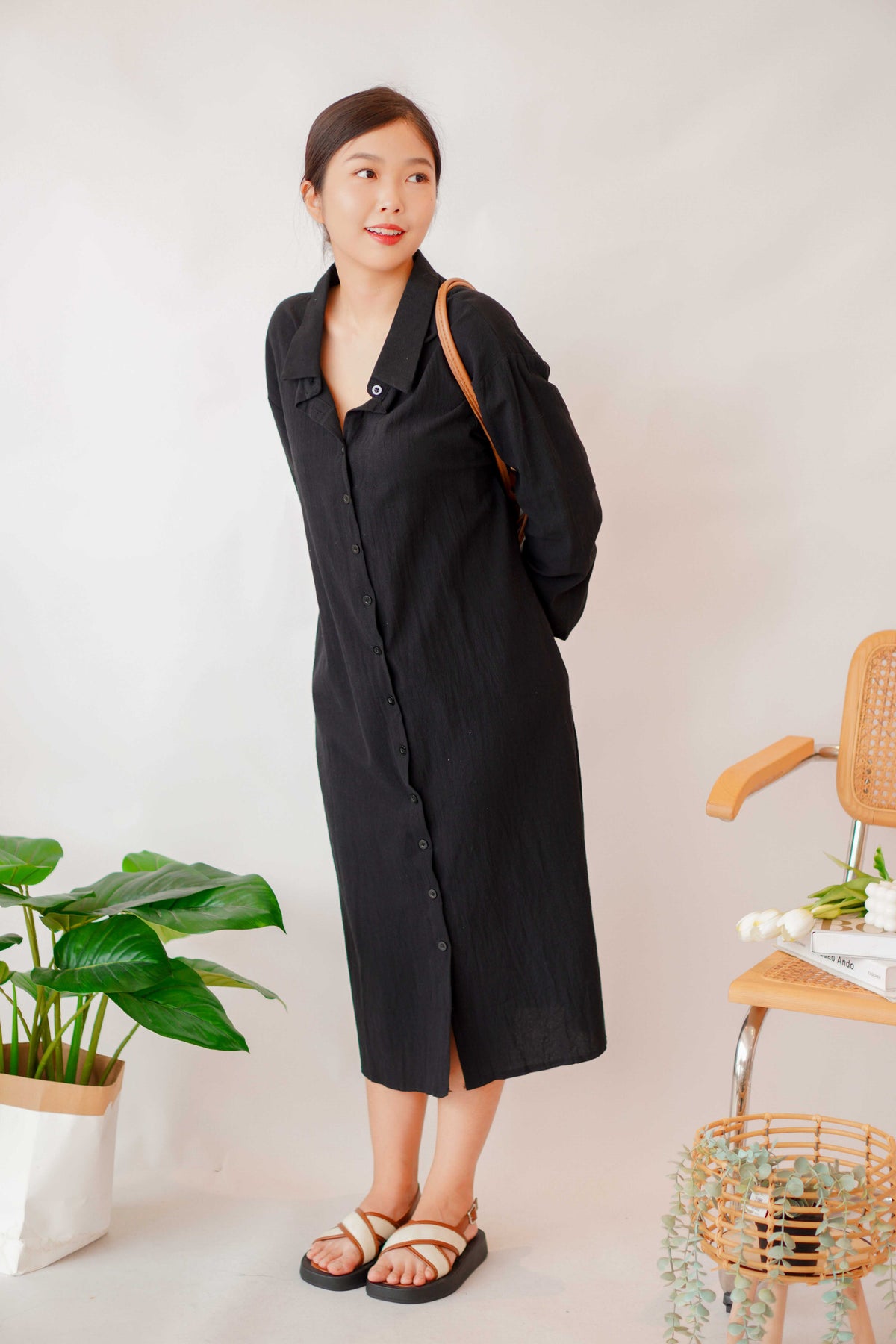 (BACKORDER) Anra Button Down Shirt Dress in Black