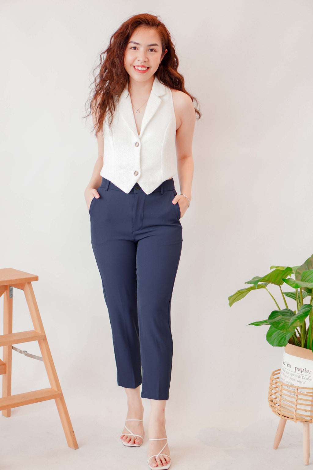 Houston Cropped Pants in Dark Blue