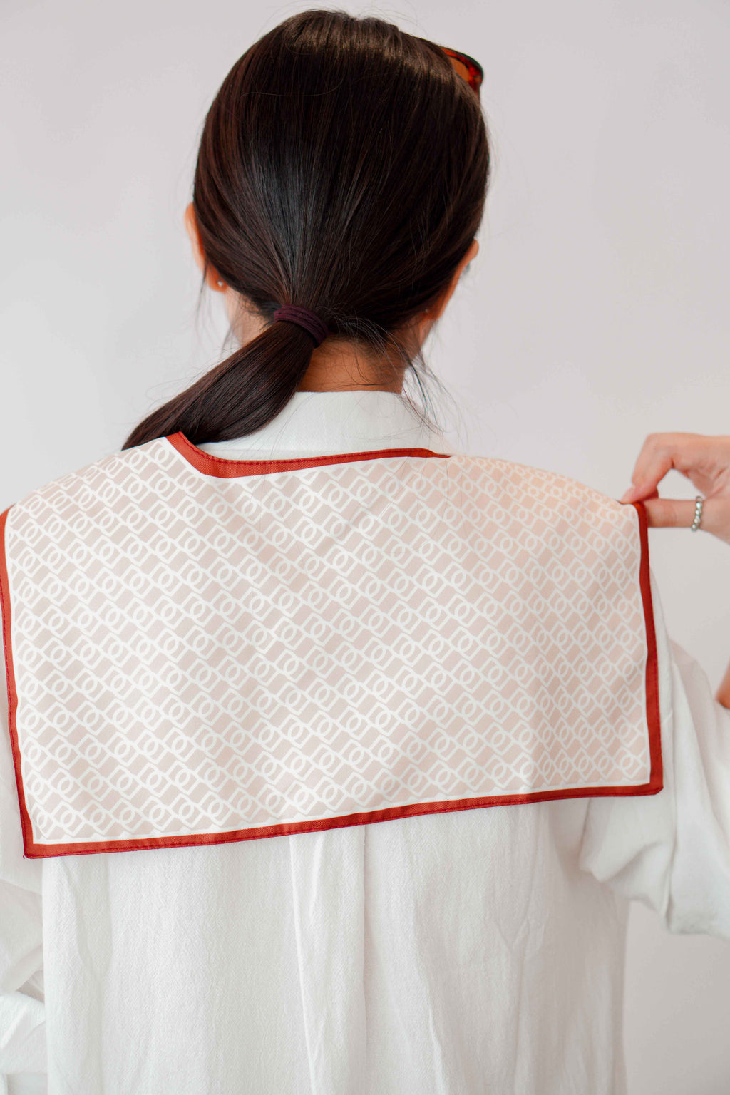 Throwover in Cream with Brown Lining