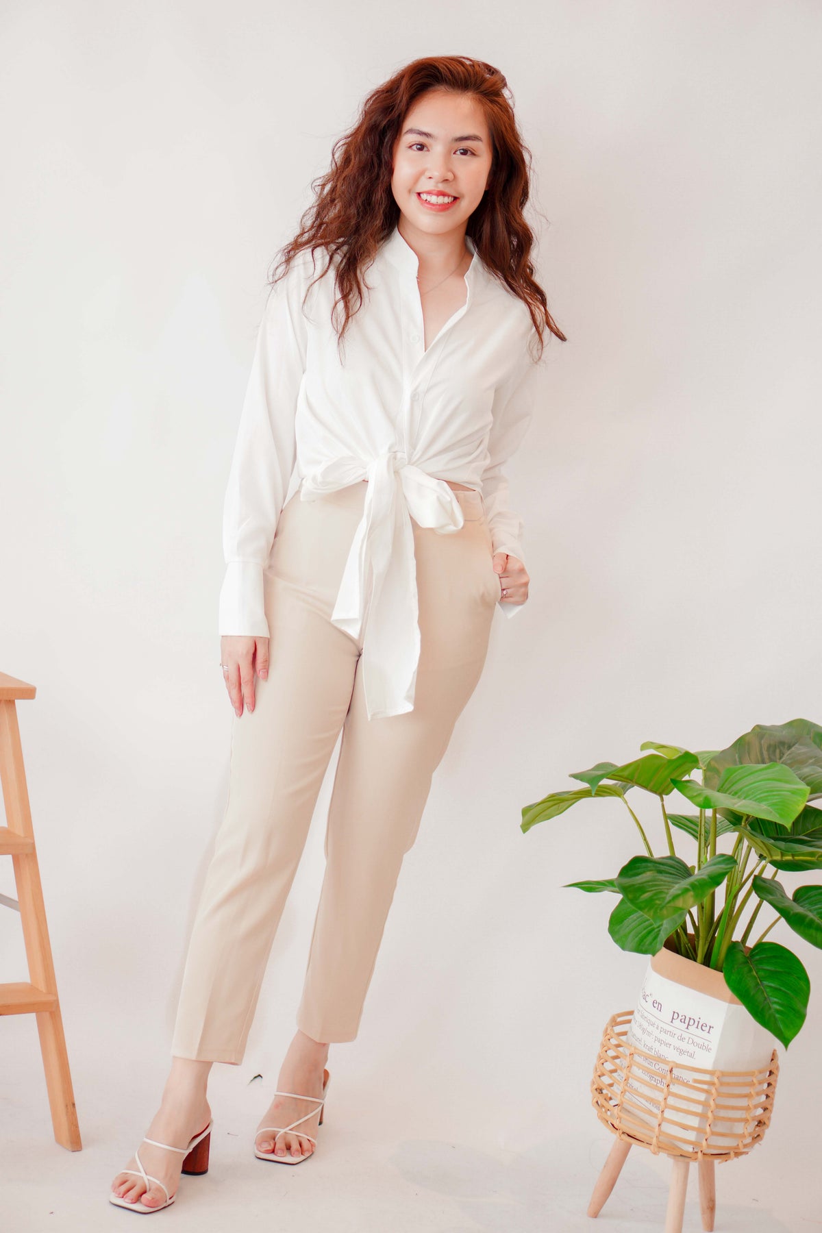 Tamara Cropped Pants in Beige