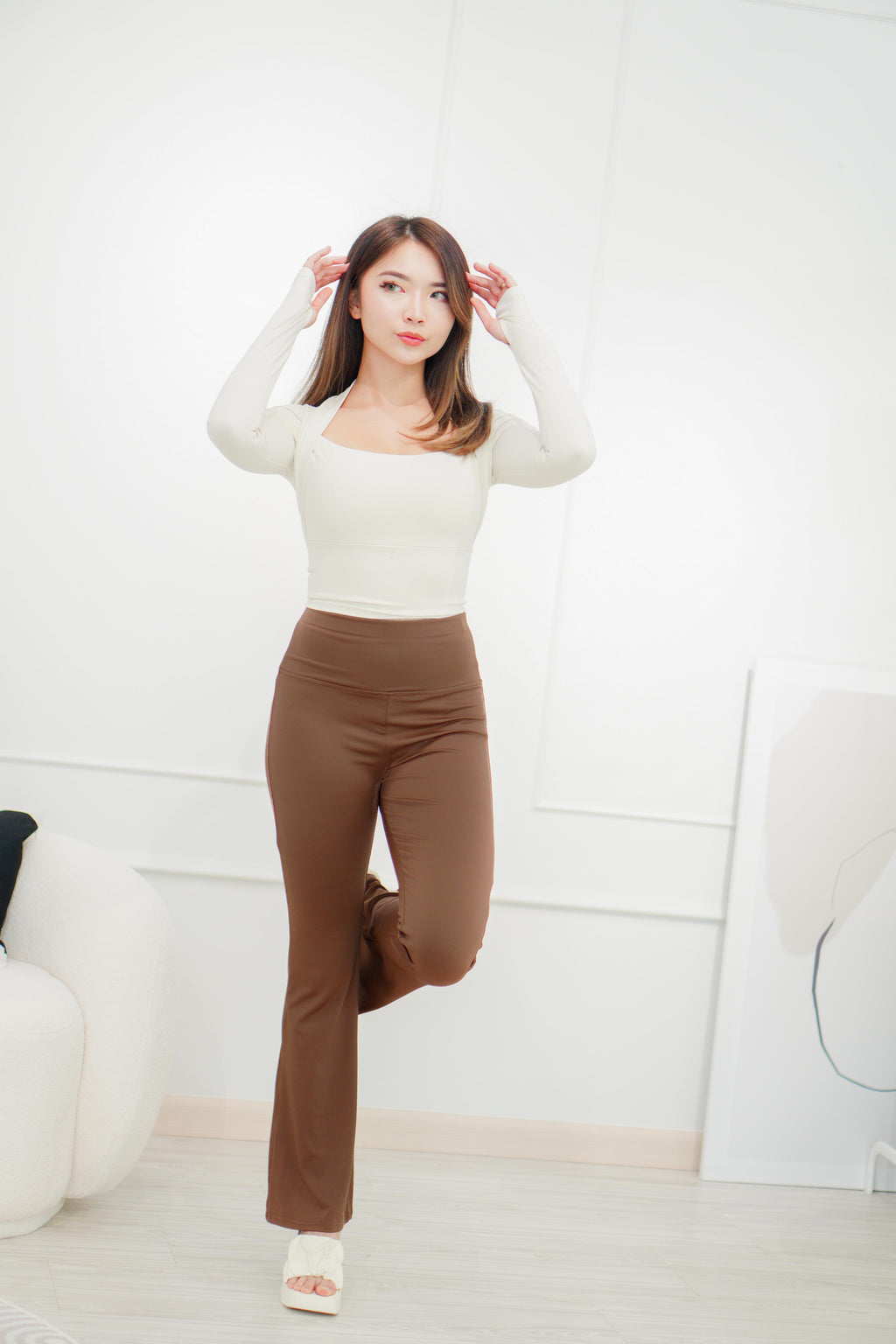 Abbie Bell Bottom Pants in Brown