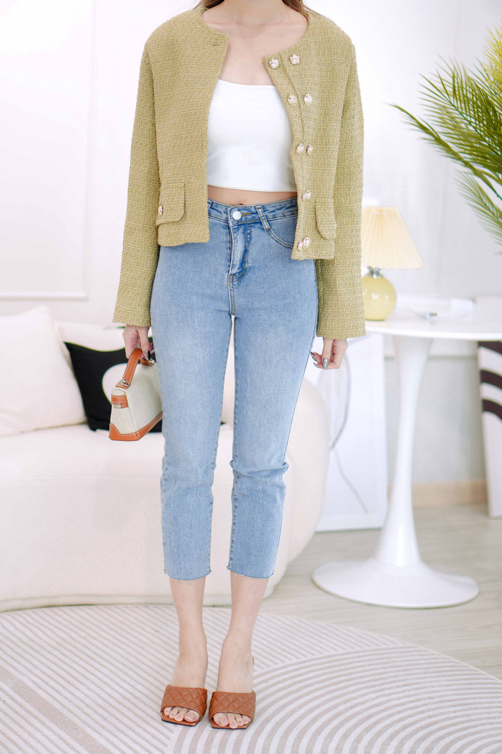Anderson Cropped Jeans in Blue
