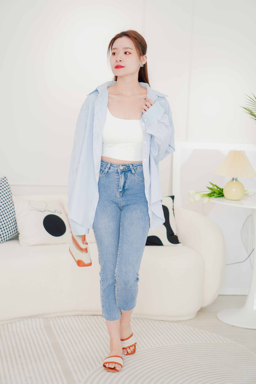 Anderson Cropped Jeans in Blue