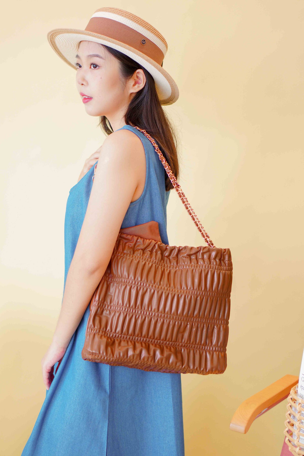 Hailey Textured Tote Bag in Brown