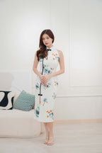 Xue Long Sleeveless Floral Cheongsam in White