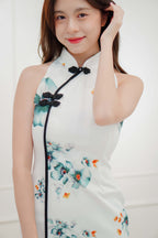 Xue Long Sleeveless Floral Cheongsam in White
