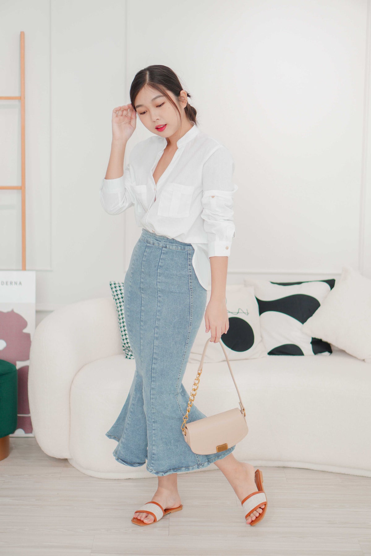(BACKORDER) Janeve Denim Fishtail Skirt in Blue