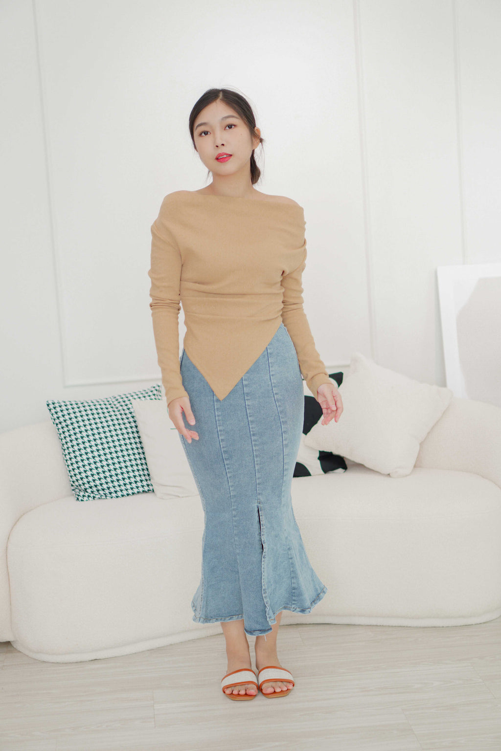 (BACKORDER) Janeve Denim Fishtail Skirt in Blue