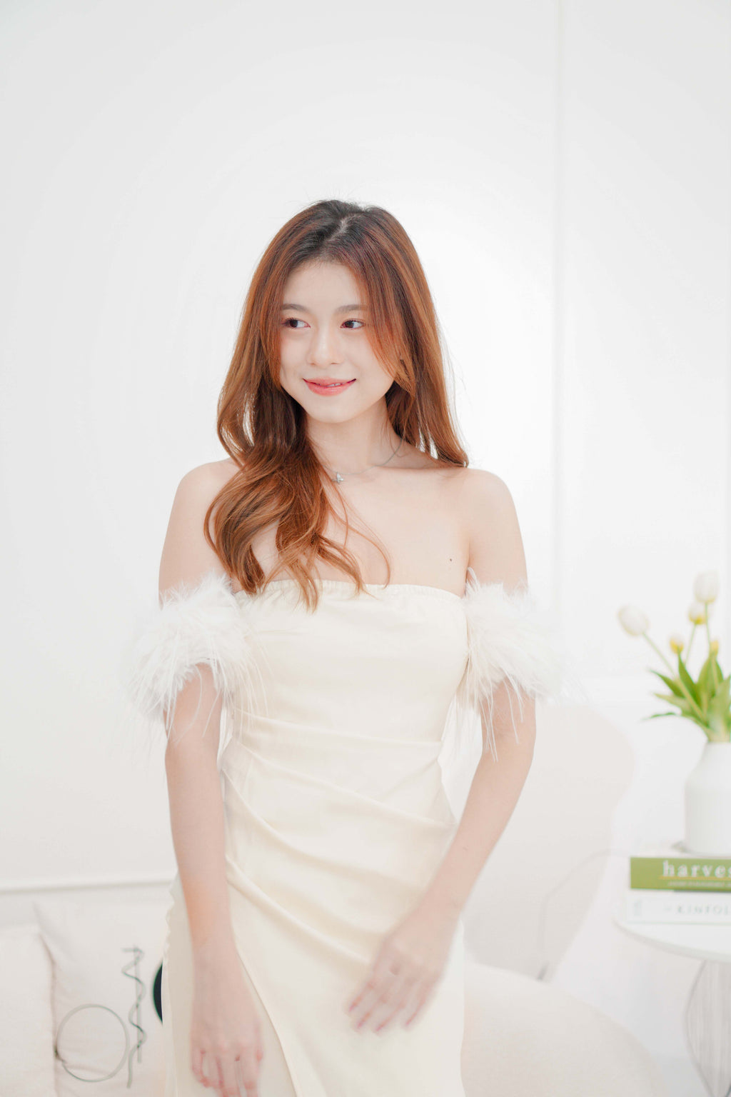 (Premium) Allegra Detachable Feather Tube Satin Dress in Cream