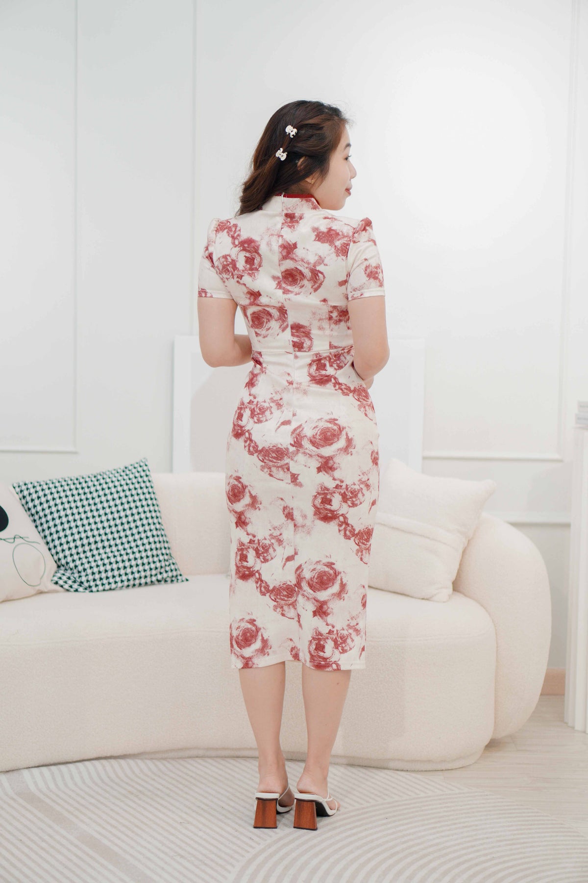 Ran Rose Printed Floral Ruched Cheongsam with Slit in Red