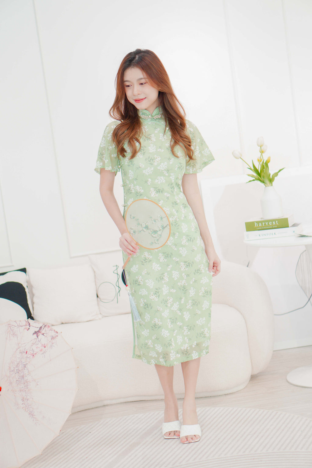 Shi Qing Dainty Floral Short Sleeve Cheongsam in Green