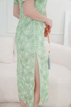 Shi Qing Dainty Floral Short Sleeve Cheongsam in Green