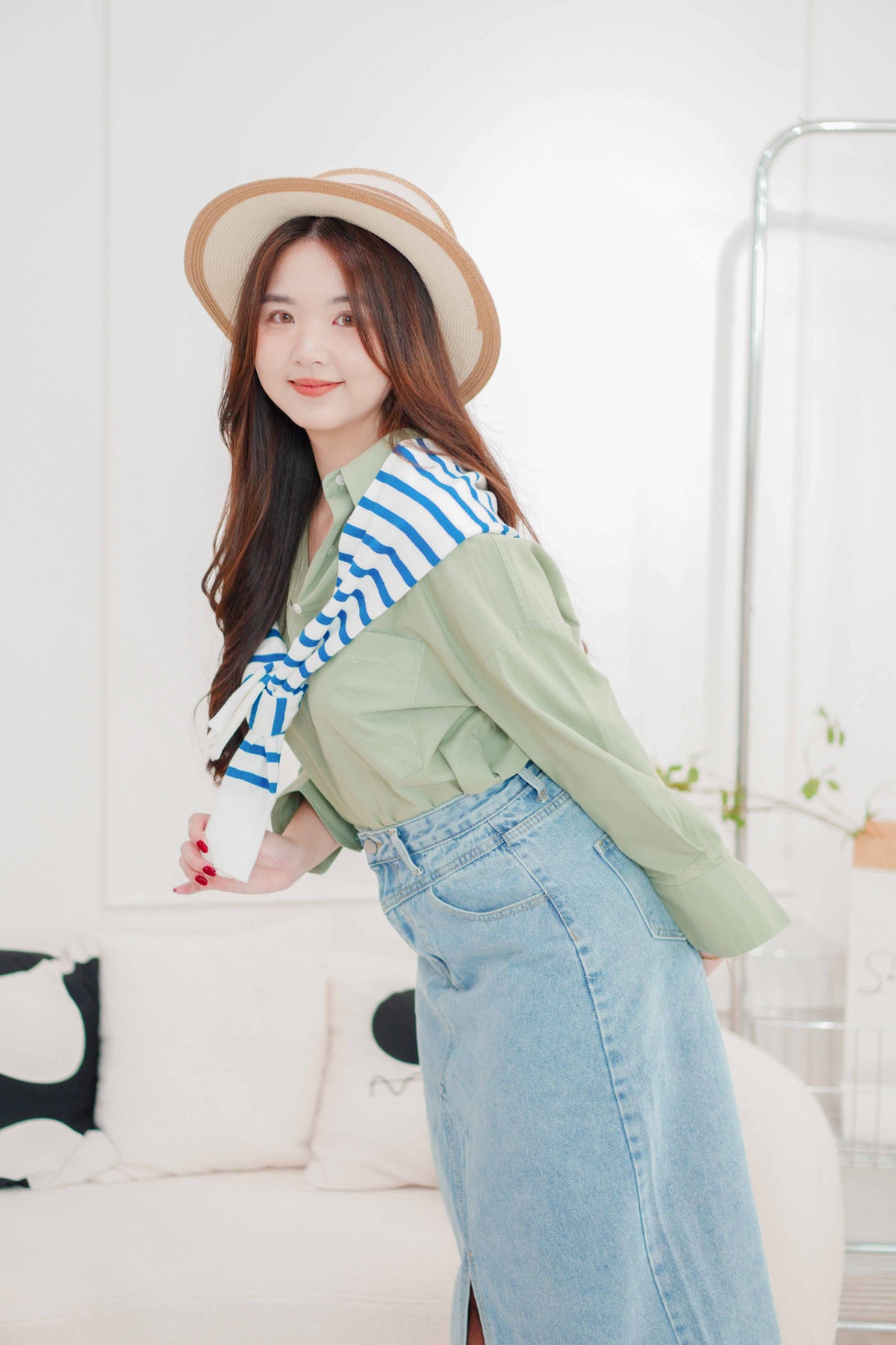 Island Resort Collar Button Down Linen Top in Green