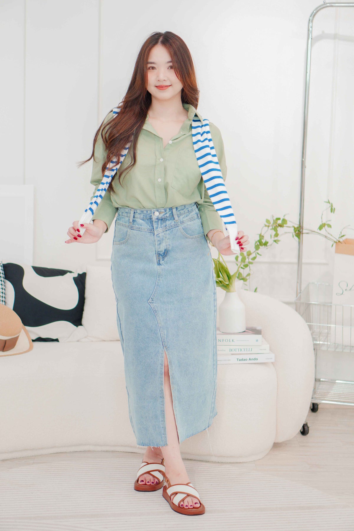 Island Resort Collar Button Down Linen Top in Green