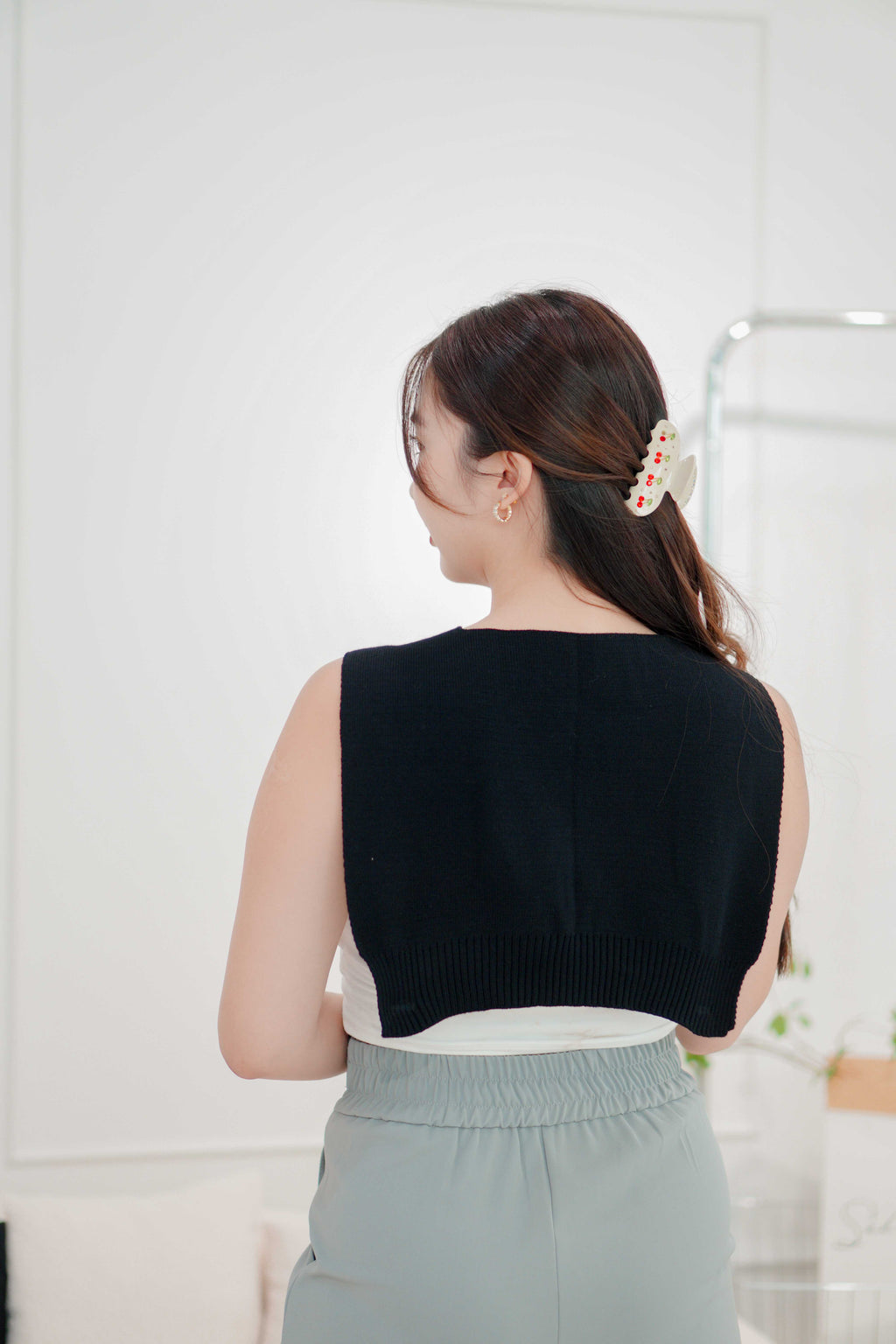 Knit Throwover in Black