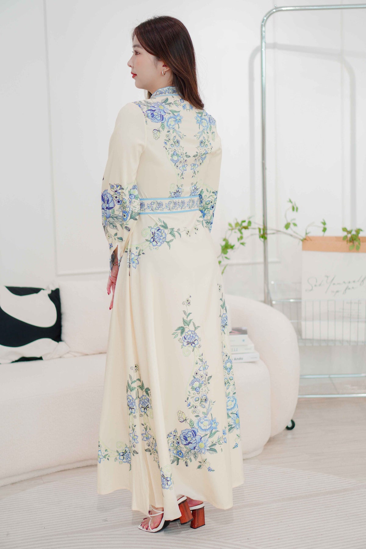Octavia Floral Long Sleeve Dress with Belt in Blue
