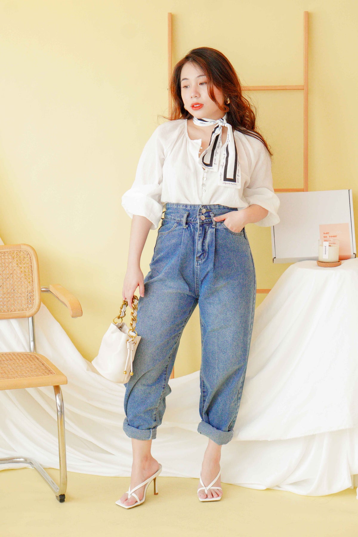 Tobi Straight Cut Jeans in Blue
