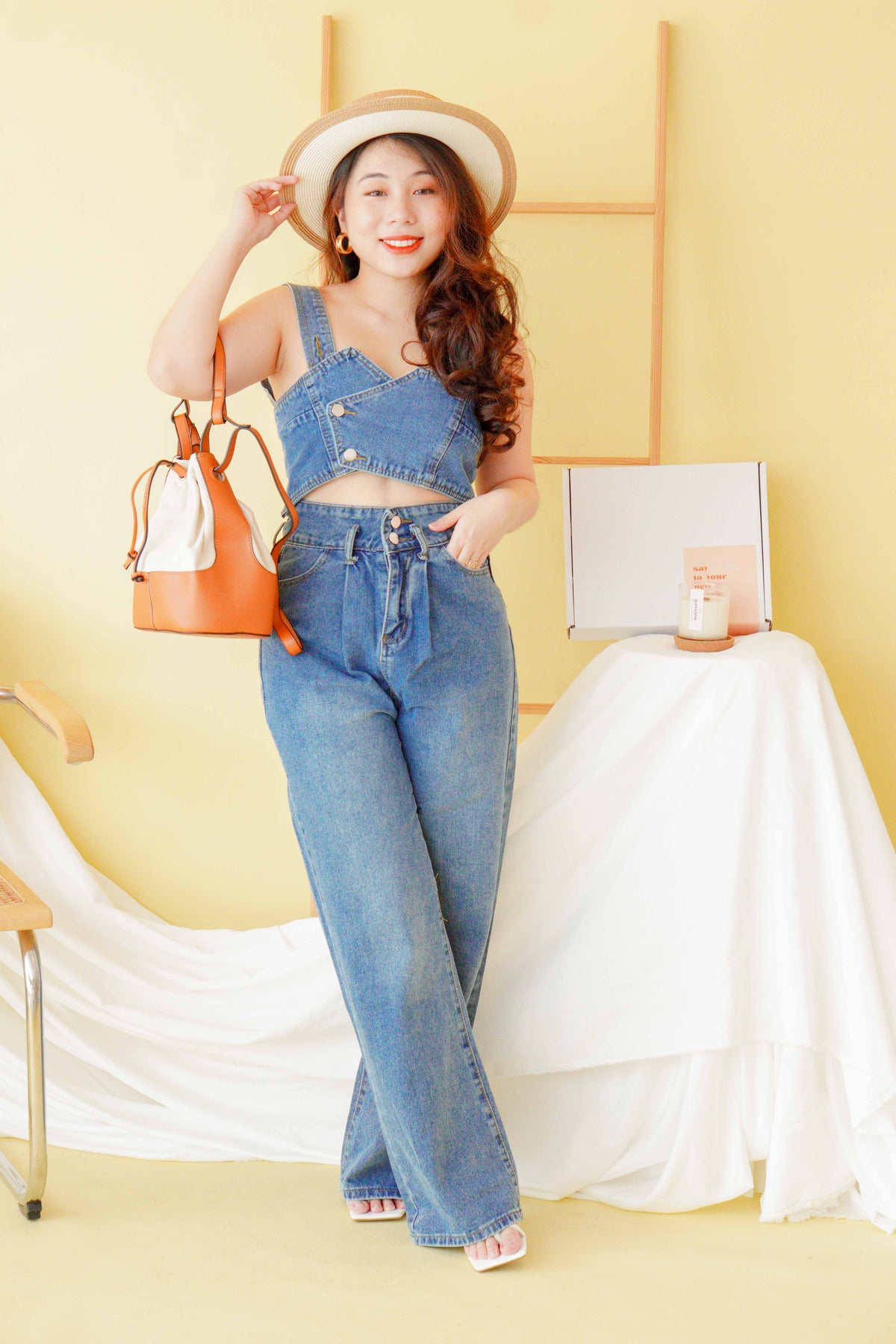 Tobi Straight Cut Jeans in Blue