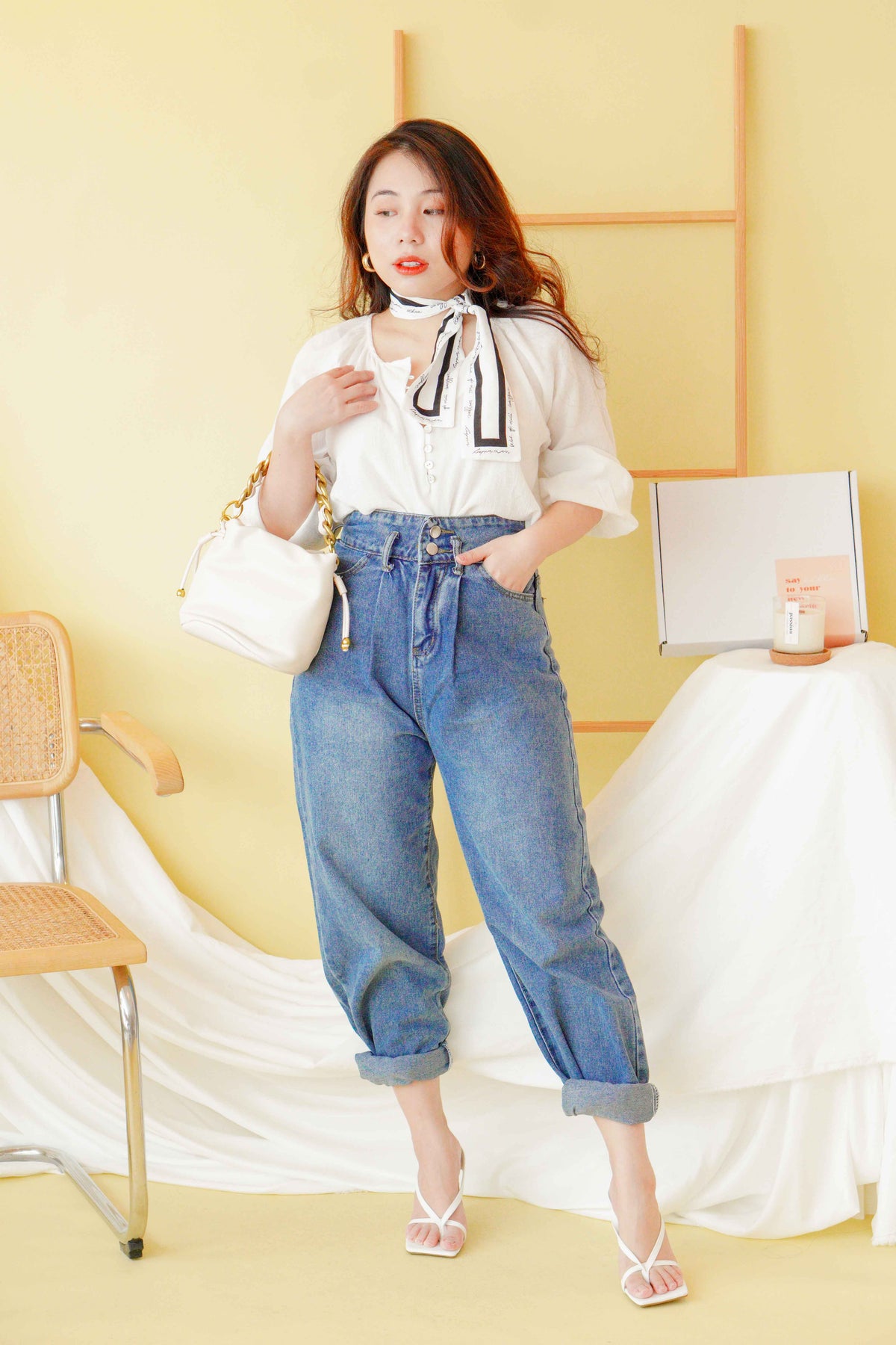 Tobi Straight Cut Jeans in Blue
